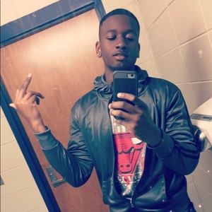 Meet your Posher, Jhaden